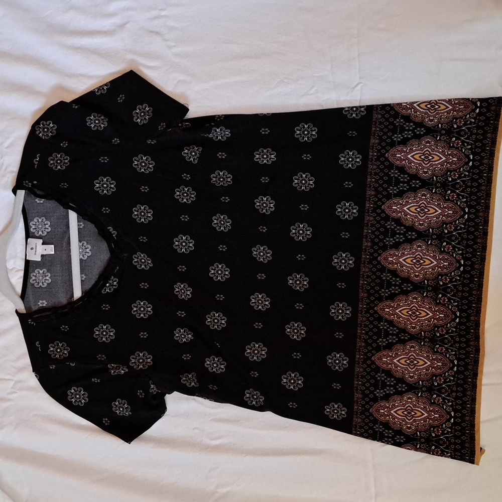Tunic Top with Paisley Daisy Print Dressbarn